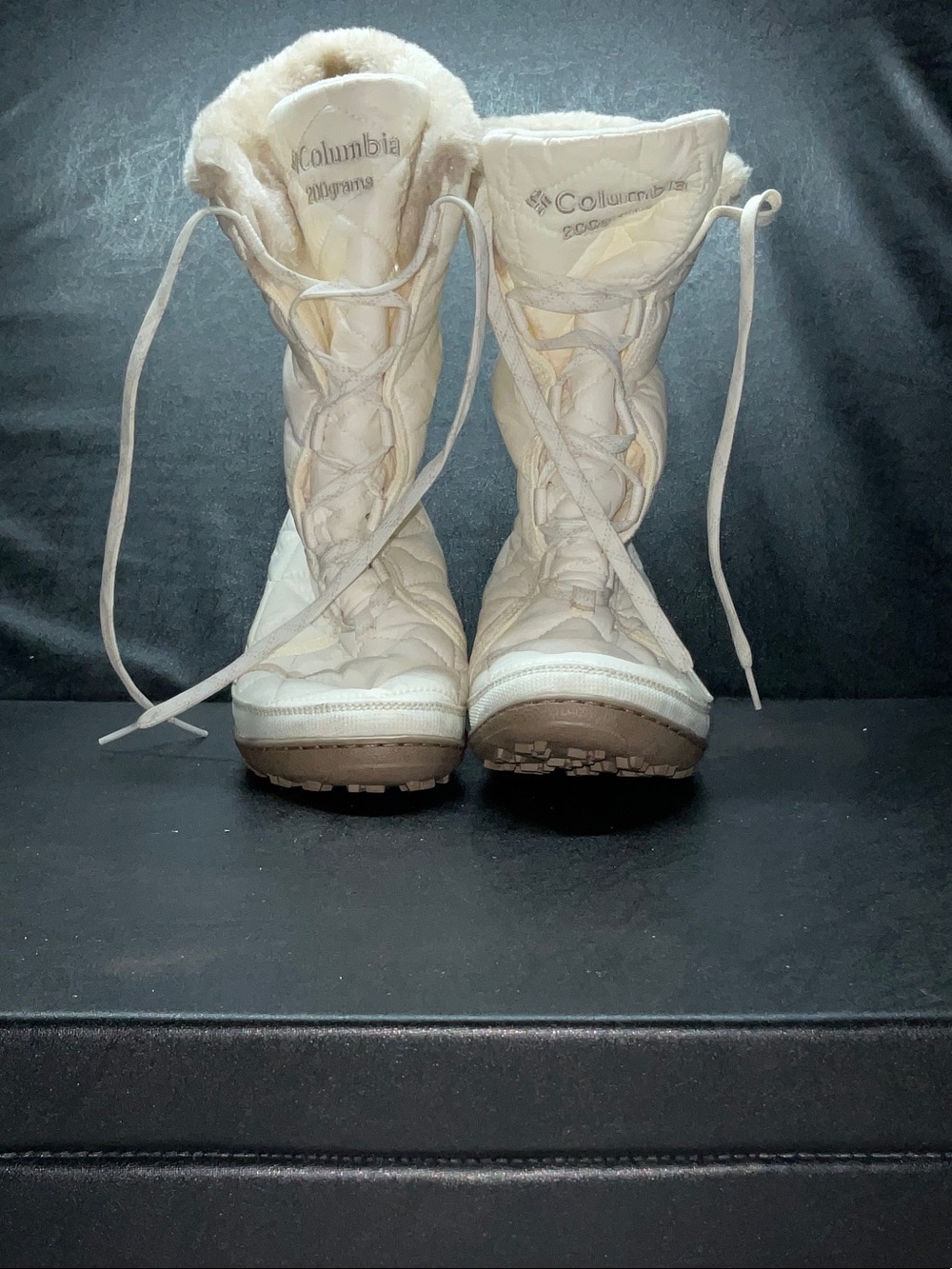 Columbia Women's Cream Lace-Up Winter Boots with Fur Trim